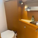 船上ホテル Nautical Nomad *